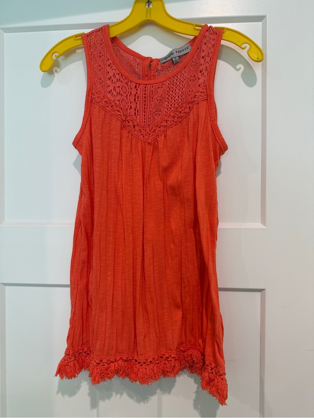 ABSOLUTELY FAMOUS Coral Sleeveless Crochet-Yoke Tank Top-Size S